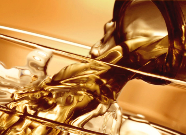 Up close details of a poured beverage